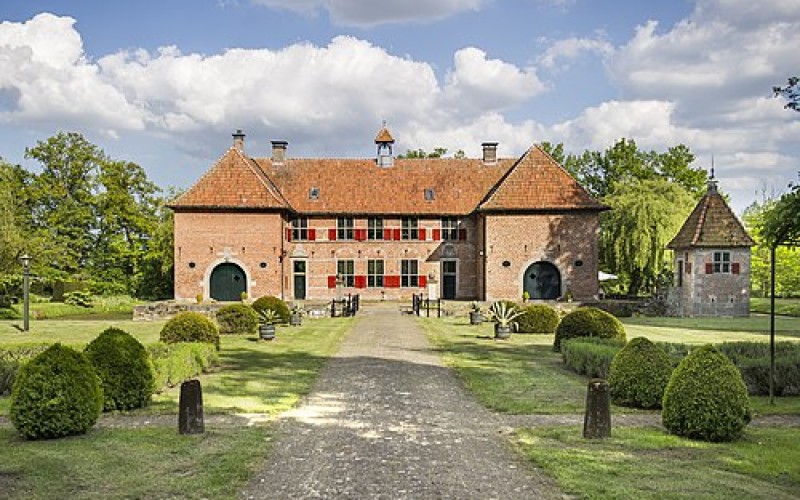 Huis_te_Breckelenkamp_in_2013.jpg