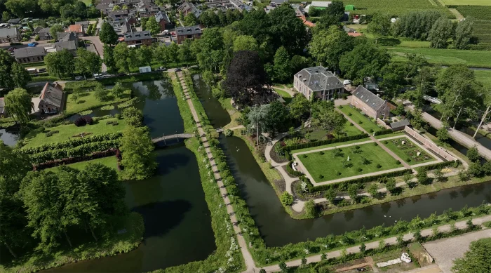 NSW-landgoed Buitenplaats Huis te Jaarsveld grenst aan rivier de Lek en aan het dorp Jaarsveld. Foto: Albert Speelman
